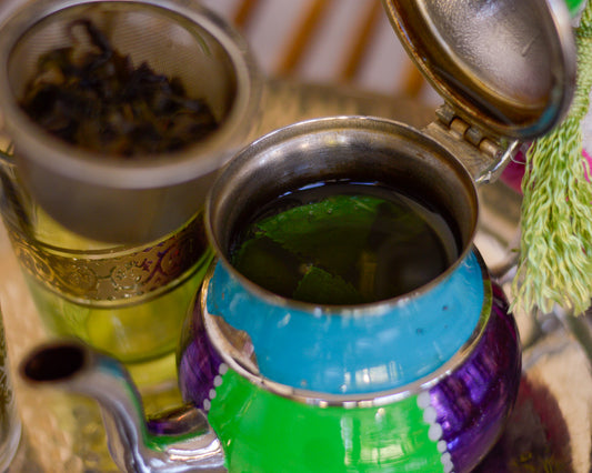 Scopri il Gusto Autentico del Tè Marocchino: Una Ricetta da Provare a Casa!